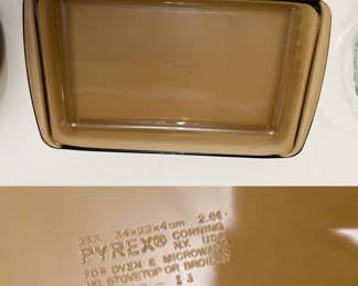 Brown Glass Pyrex Corning Baking dish