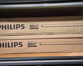 6034  NEW 4 Philips Alto II Bulbs 