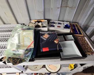 7606  Glass Cups, Trays, Scarf  Chop Sticks 