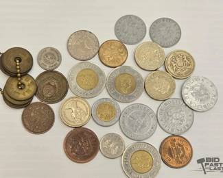 1712  Foreign Currency Coins 