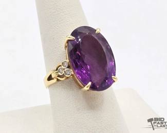 726  14k Gold Diamond and Amethyst Ring, 7.93g 