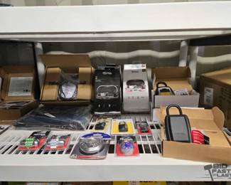 4558  NEW 16 Locks and Lockable Bag 