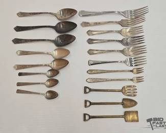 1902  Cutlery and Mini Display Gardening Tools 