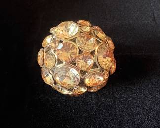 Jewelry! TONS of Earrings, Necklaces, Bracelets and Brooches!