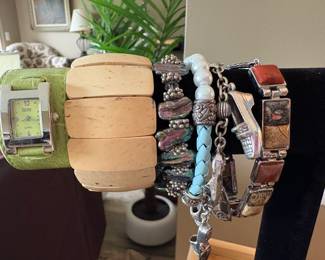 Jewelry! TONS of Earrings, Necklaces, Bracelets and Brooches!