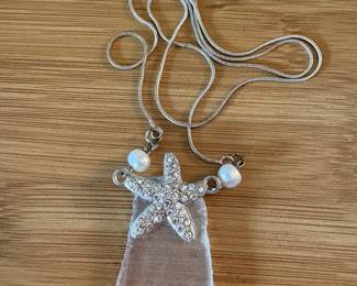 Jewelry! TONS of Earrings, Necklaces, Bracelets and Brooches!