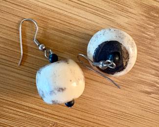 Jewelry! TONS of Earrings, Necklaces, Bracelets and Brooches!