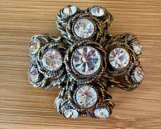 Jewelry! TONS of Earrings, Necklaces, Bracelets and Brooches!