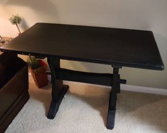 Trestle table