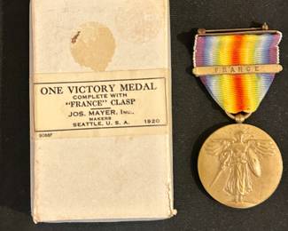 WWI Victory Medal (France) with box