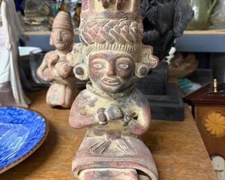 Aztec statue