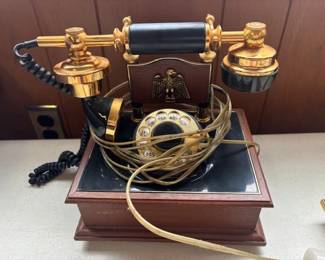 phone with eagle 