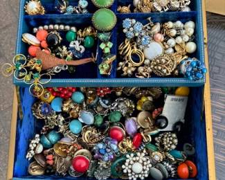 vtg/antique costume jewelry 