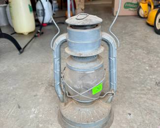 Item #77 Dietz No. 2 D-Lite Lantern $20
