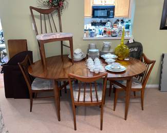 Keller dining room set
