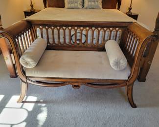 Butler English Style Settee/Bench.