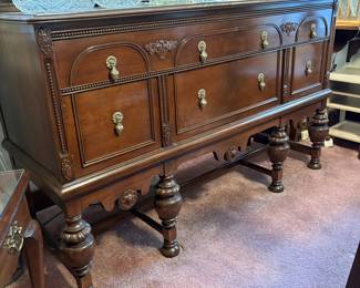 Vtg Sideboard Cabinet Buffet!