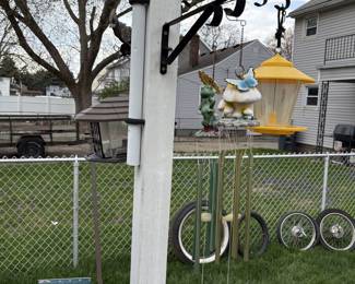 Lots of Yard Art!