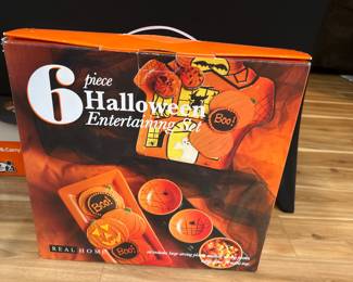 6 Piece Halloween Entertaining Set