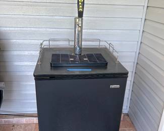 Beer Tapper Cold Chest
