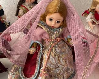 Madame Alexander Doll - Guinievere?