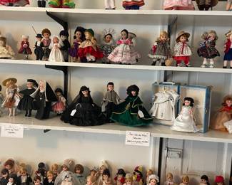 Available dolls - 7:00 pm - 4-23-25