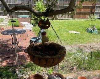 Cat motif planter