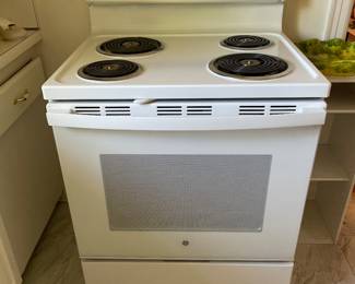 GE Electric Stove. 30 x 41 x 25" Fairly clean. "Easy Off" & Elbow Grease should get it!