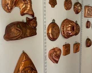 Copper-ish metal wall decor pieces