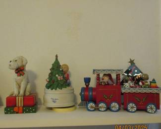 close up music boxes