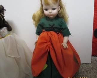 Poor Goldilocks - 10" no shoes.