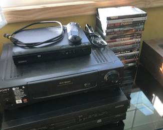 Sony and Magnavox players!