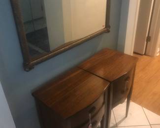 Pair of nightstand with nice finish!