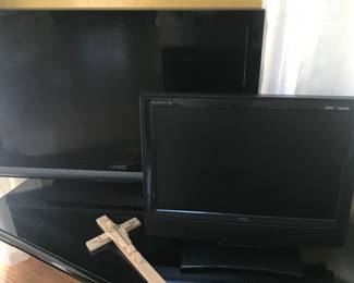 Several flat screens!