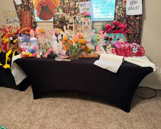 All sorts of fun holiday decor