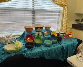 Splashy bright dishes for the kitchen and pool