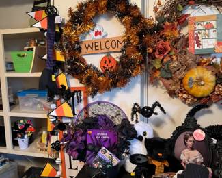 All sorts of fun holiday decor