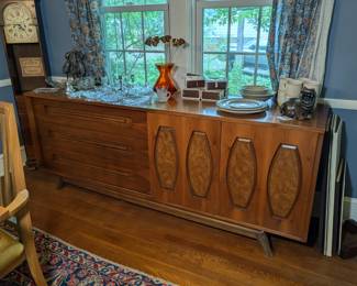 Young Manufacturing MCM Mid Century Modern Server