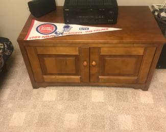 Media stand with Yamaha surround sound!