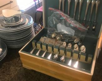 Community house silverware set with chest!