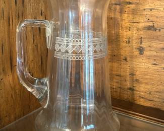Cloverleaf Pitcher