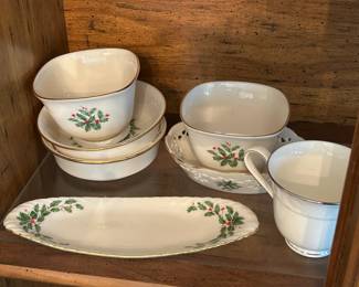 Lenox Holiday Dinnerware