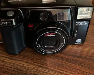 Minolta Freedom Zoom 90 Camera