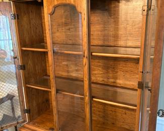 MCM China Cabinet / Display Cabinet