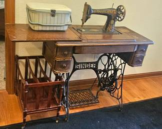Vintage Singer Sewing Machine