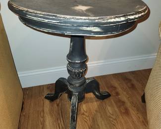 Distressed accent table