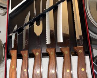 Oneida knife set