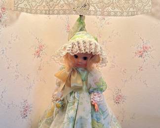 Doll lamp 