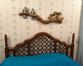 Amazing queen headboard!