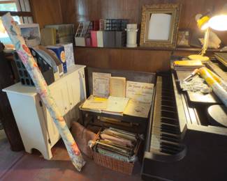 Sheet music, piano